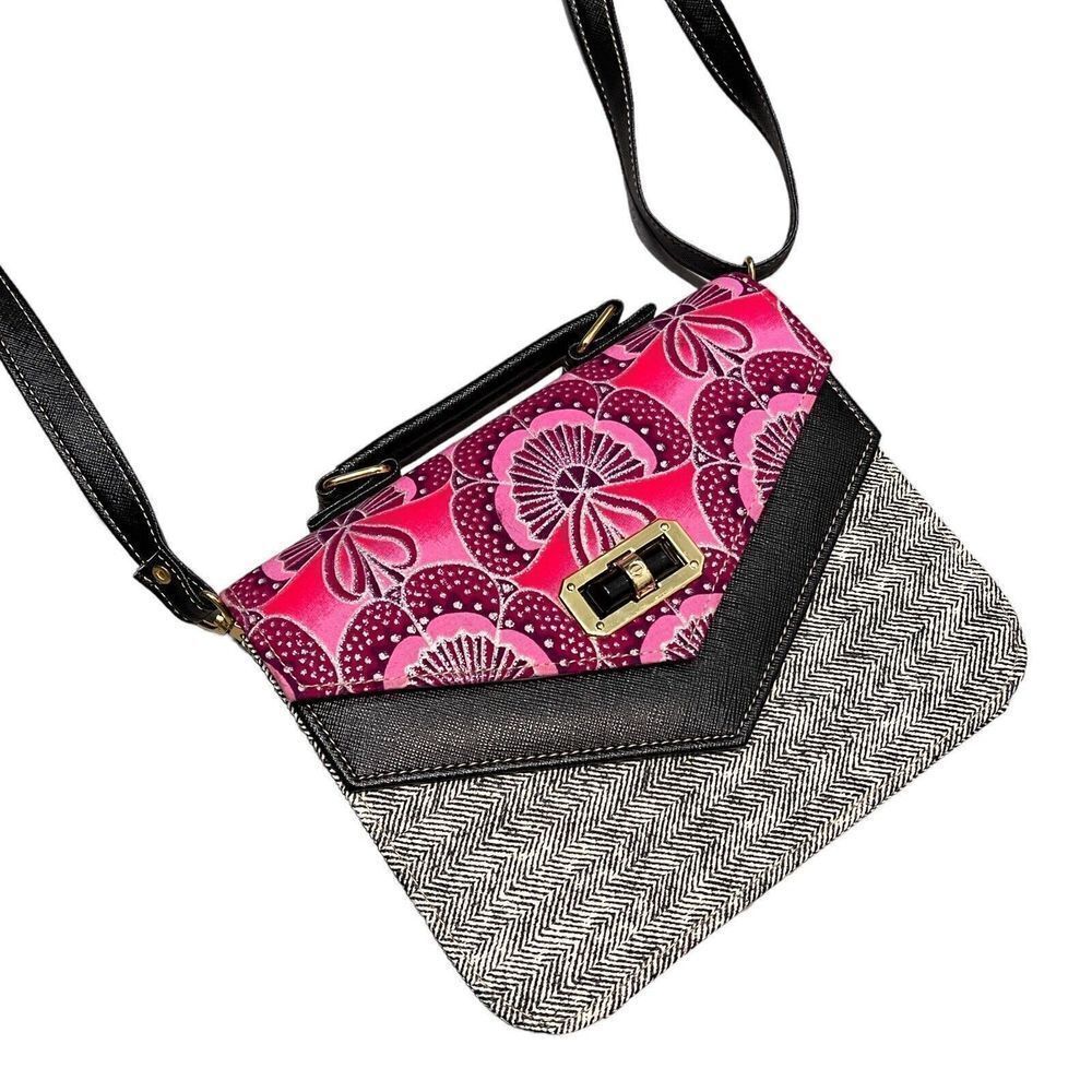 Dr. Pachanga Purse WMNS Pink Floral Crossbody Vegan Leather Twist Lock Roman V